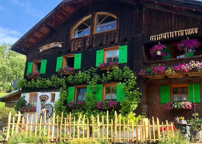 Апартаменты Haus Aelpele *